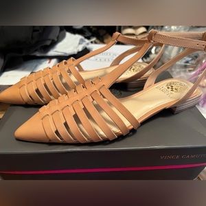 Vince Camuto Caleren Flats Brand New